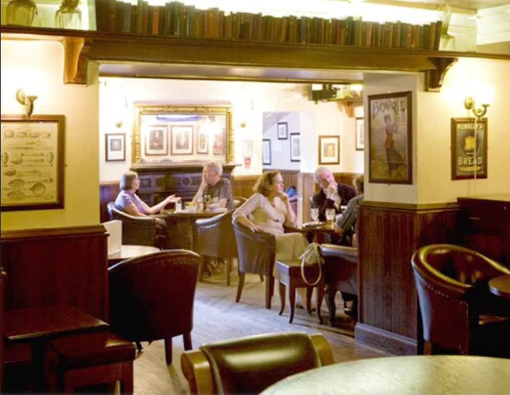 The Lansdowne Hotel Dublin Exterior foto