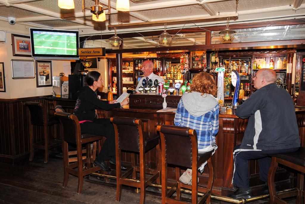 The Lansdowne Hotel Dublin Exterior foto