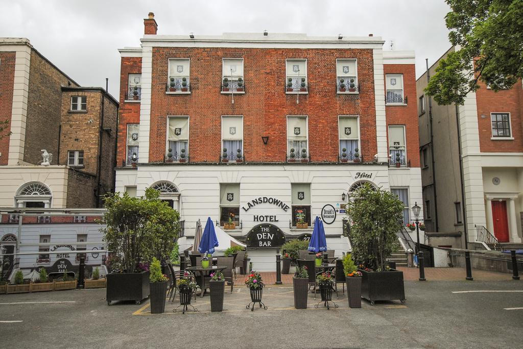 The Lansdowne Hotel Dublin Exterior foto
